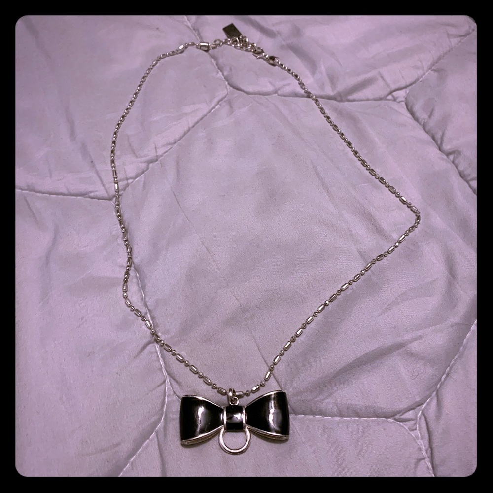 Black bow necklace